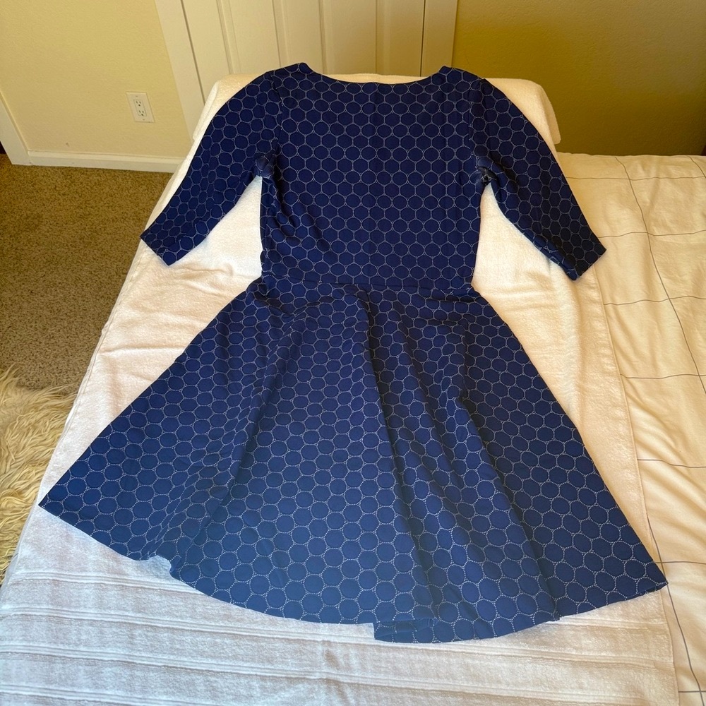 Leota Blue Circle Pattern Scoop Neck Dress